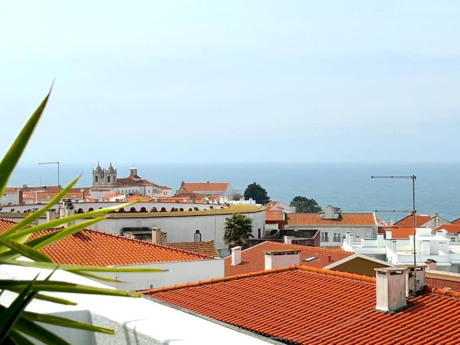 Apartamento Nazaré Ocean Flat - Private Rooftop Terrace BBQ Exterior foto