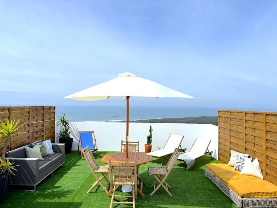 Apartamento Nazaré Ocean Flat - Private Rooftop Terrace BBQ Exterior foto