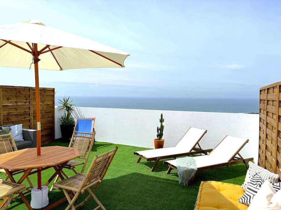 Apartamento Nazaré Ocean Flat - Private Rooftop Terrace BBQ Exterior foto